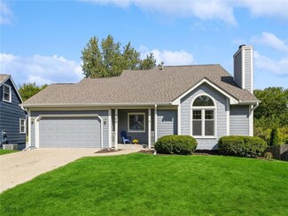 100 S 50th Ct, West Des Moines, IA 50265