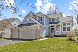 526 Normandy Ln, Barrington, IL 60010