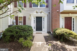 5831 Pearson Ln, Alexandria, VA 22304