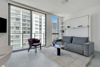 227 NE 2nd St Unit 2810, Miami, FL 33132