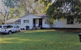 1300 N 49th St, Muskogee, OK 74401