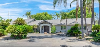 12743 E Gettysburg Ave, Sanger, CA 93657