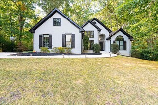 4685 Hamptons Dr, Alpharetta, GA 30004