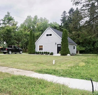 3344 Bathurst Ave, Rochester Hills, MI 48309