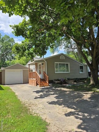 21411 Collingham Ave, Farmington Hills, MI 48336