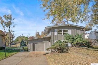 4814 N 81st St, Omaha, NE 68134