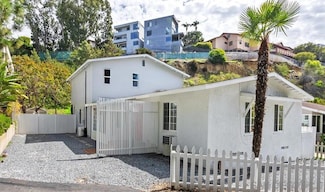 2821 N Arroyo Dr, San Diego, CA 92103