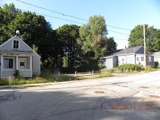 12 Proulx Ct, Springvale, ME 04083