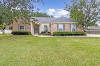 201 Fairfield Oaks Dr, Madisonville, LA 70447