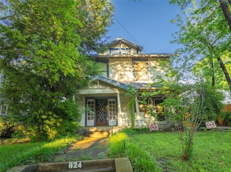 824 Elsbeth St, Dallas, TX 75208