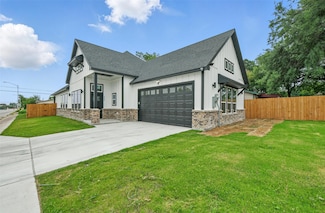 3220 N Houston St, Fort Worth, TX 76106