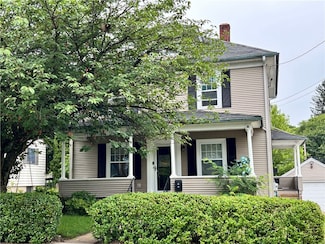 11 Potter Ave, West Warwick, RI 02893