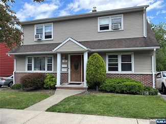 72 Corabelle Ave, Lodi, NJ 07644