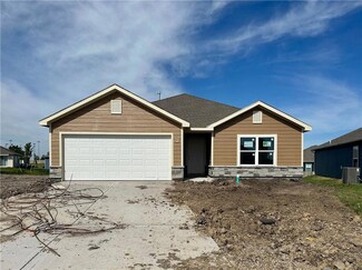 540 N Pecan St, Gardner, KS 66030