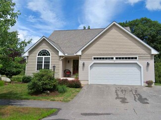 2 Autumn Ln, East Kingston, NH 03827