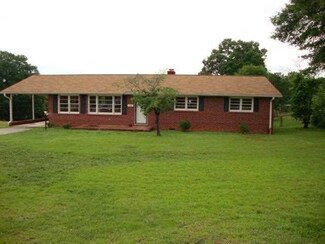 624 Archer Rd, Spartanburg, SC 29303