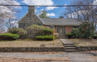 8 Grant Rd, Lynn, MA 01904