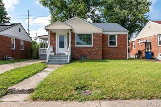 2648 E 27th St, Granite City, IL 62040