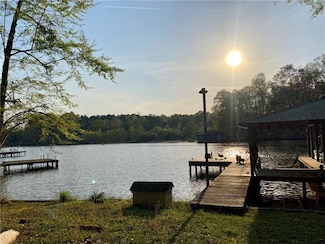 104 Turtle Ct, Eatonton, GA 31024