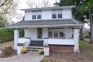 1630 E Maple St NW, North Canton, OH 44720