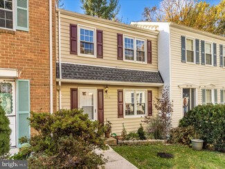 8916 Blade Green Ln, Columbia, MD 21045
