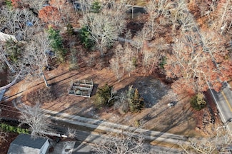 40 W Tiana Rd Unit A, Hampton Bays, NY 11946