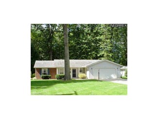 100 Edgewood Dr, Grafton, OH 44044