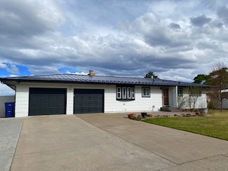 1405 2nd West Hill Dr, Great Falls, MT 59404