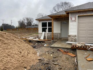 1 Big Bend Dr, Mabelvale, AR 72103