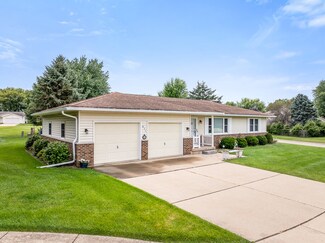 831 Sutton Place, Freeport, IL 61032