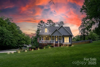 240 Hillcrest Dr, Harrisburg, NC 28075