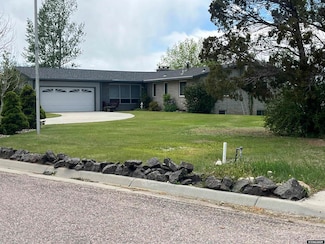 801 Circle Dr, Wheatland, WY 82201