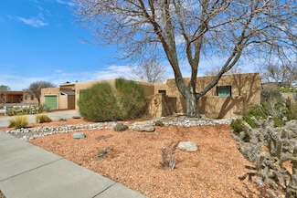 4917 College Heights Dr NW, Albuquerque, NM 87120