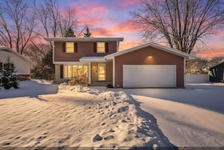 820 Ellen Ln, Fond Du Lac, WI 54935