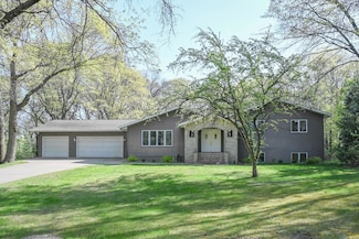 10904 Harvest Rd, Little Falls, MN 56345