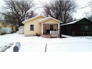 1006 S Ida St, Wichita, KS 67211
