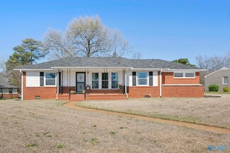 2003 Brookline Dr NW, Huntsville, AL 35810