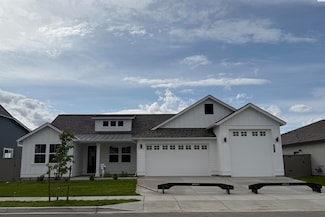 2853 Avrio Ave, Richland, WA 99354
