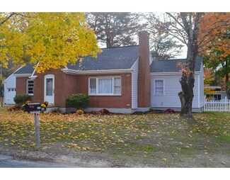 242 Hamlin St, Acushnet, MA 02743