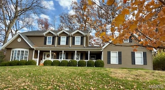 15966 Quiet Oak Rd, Chesterfield, MO 63017