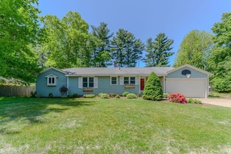3 Haynes St, Walpole, MA 02081