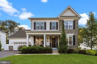 21 Greenway Dr, Doylestown, PA 18901