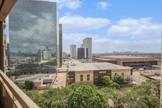 14 Greenway Plaza Unit 13P, Houston, TX 77046