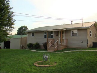 91 Mike St, Washington, WV 26181