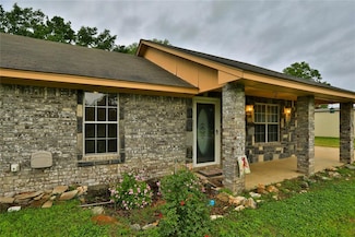 755 Belpine Loop, Broken Bow, OK 74728