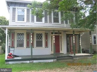 219 Clinton St, Delaware City, DE 19706