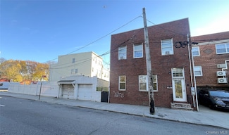 6040 55th Dr, Maspeth, NY 11378