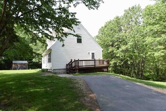 18 Snow Pond Rd, Concord, NH 03301