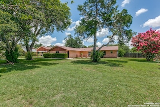 10615 Bar x Trail, Helotes, TX 78023
