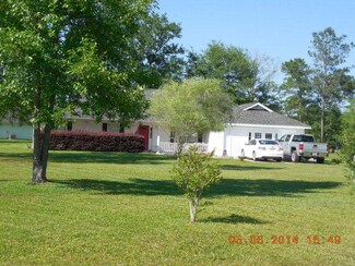 9 Quail Ln, Folkston, GA 31537